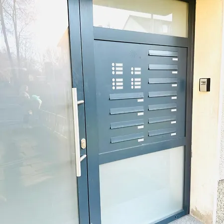 Mola Apartments-ruhrnahes Mit Balkon & Parkplatz Im Herzen Von Schwerte-4p Apartmán *